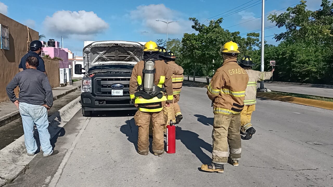 Los bomberos en Cozumel acudieron al llamado de un presunto incendio, pero resultó otra situación Los bomberos en Cozumel acudieron al llamado de un presunto incendio, pero resultó otra situación