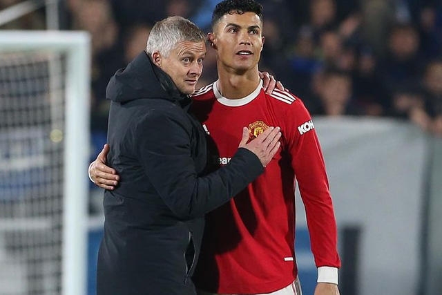 Cristiano Ronaldo manda emotivo mensaje de despedida para Solskjaer