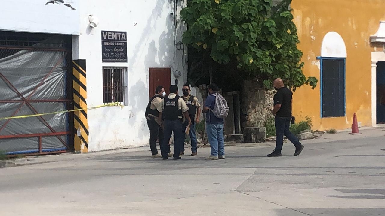 Vecinos de la calle Pirita reportaron a los números de emergencias la presencia de un vehículo sospechoso en la colonia
