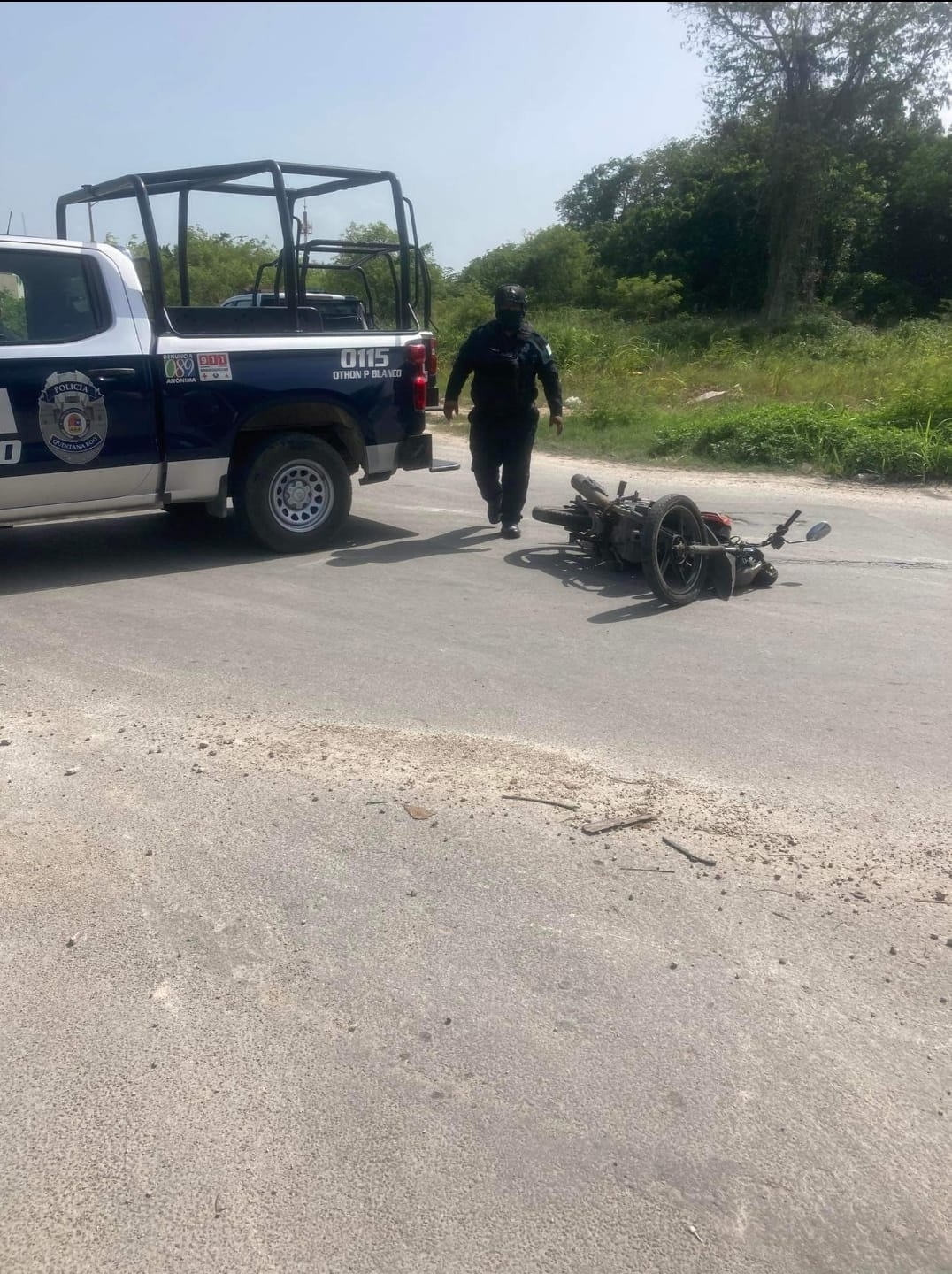 La Policía asignada a la corporación municipal, alega que no tiene el dinero para pagar los daños, ni la liberación de la motocicleta.
