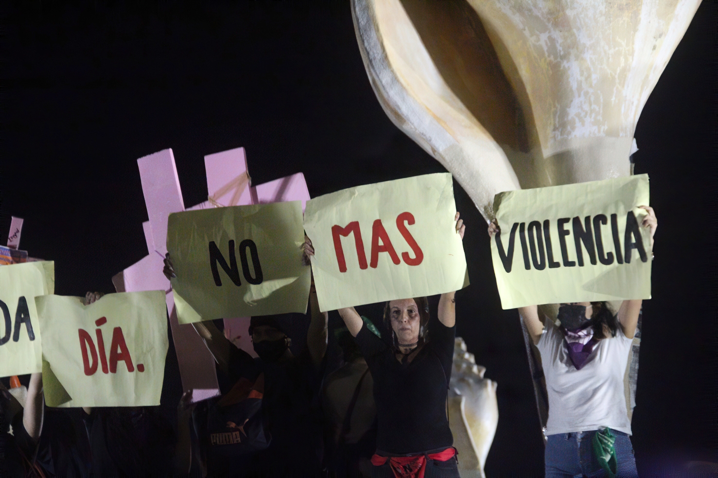 Activistas que en pro de las mujeres coinciden en que Carlos Joaquín no actúa con perspectiva de género en Quintana Roo