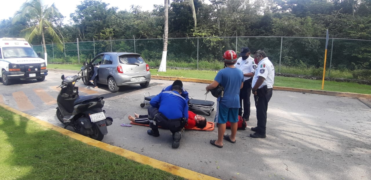 Automovilista atropella a mujer y a su hijo en Cozumel; hay un lesionado