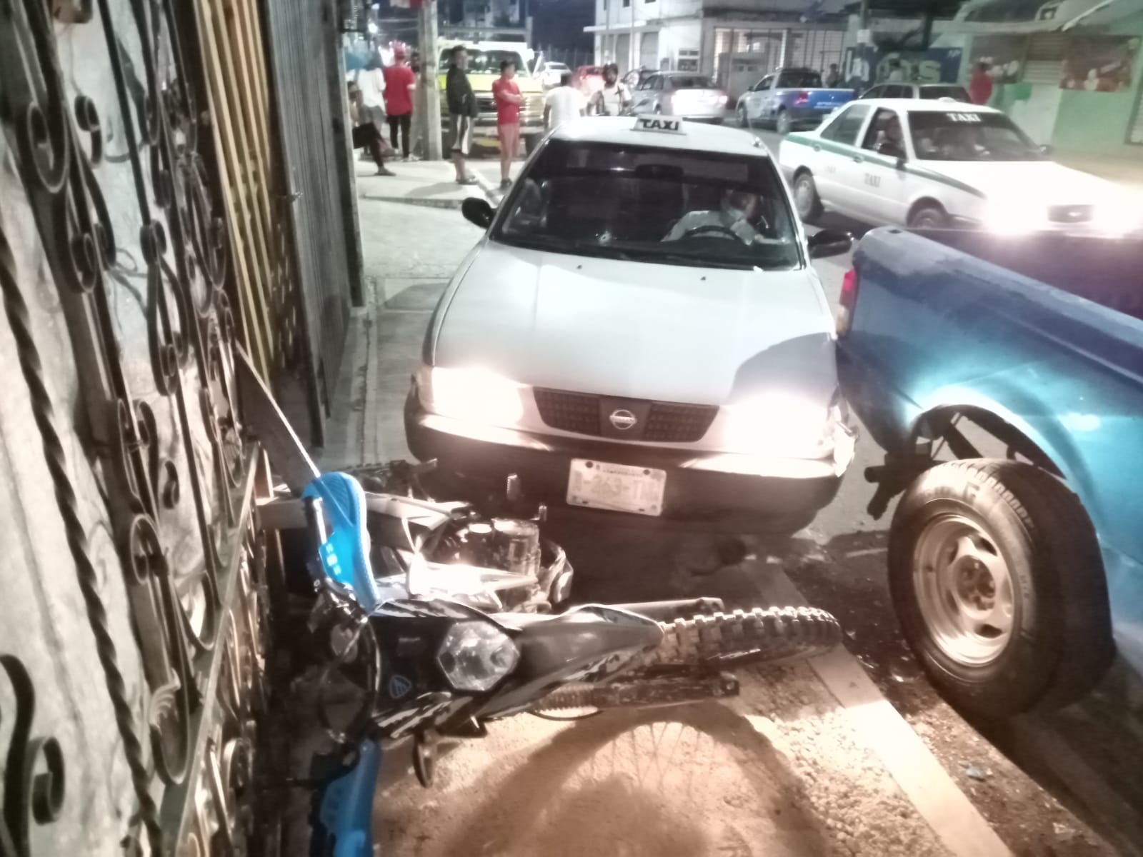 Ejecutan de un balazo en el pecho a un taxista en la Región 103 de Cancún