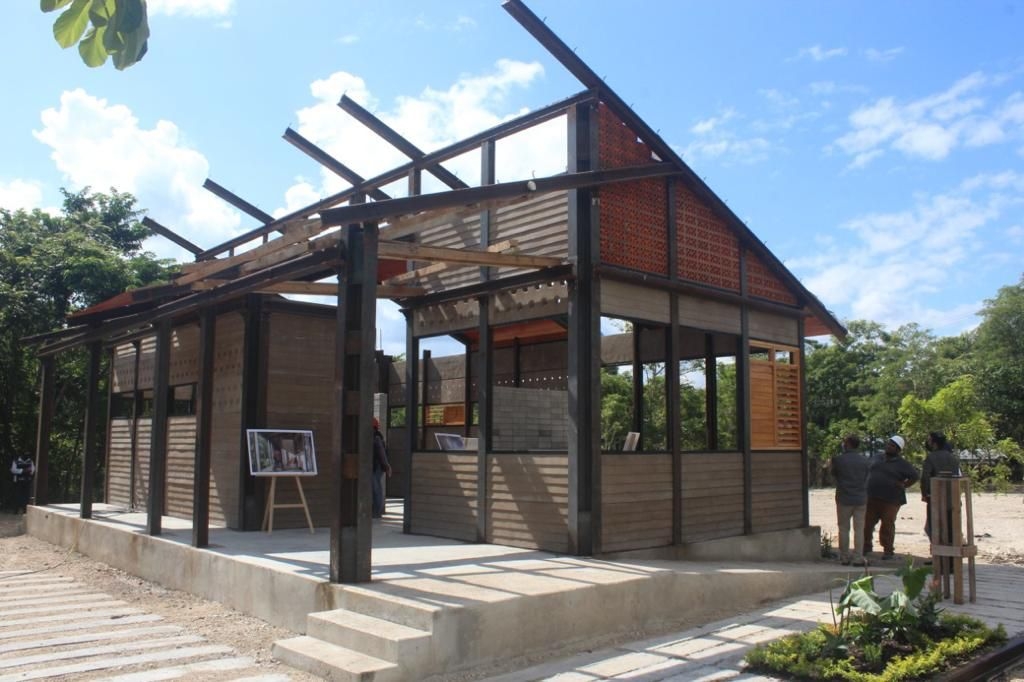 El diseño de las viviendas fue presentado; indicaron que, con un máximo de 100 m2, se plantea fabricarlas para las familias reubicadas