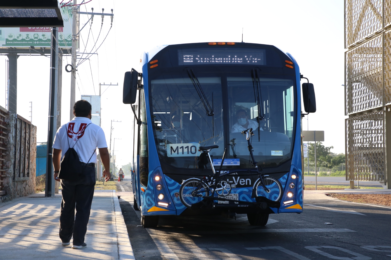 La nueva ruta sobre periférico hace un recorrido de 50 kilómetros, que conecta a más de 120 colonias, beneficiando a 31 mil empleados de 4 mil 900 empresa