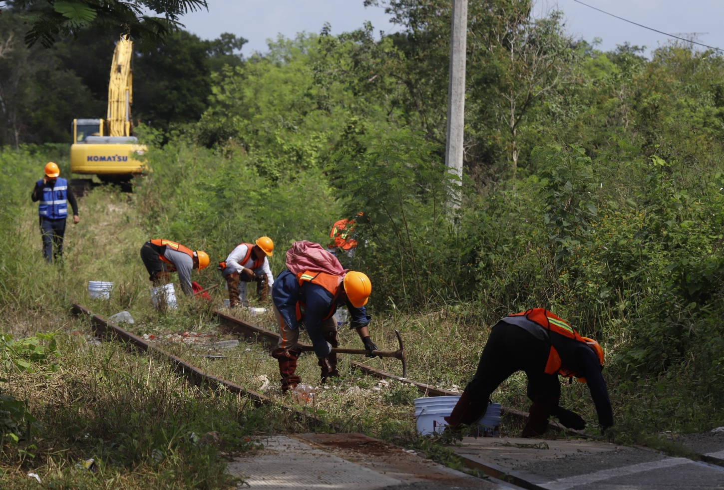 En los Tramos 3 y 4 se registraron vasijas, algunas completas y otras fragmentadas
