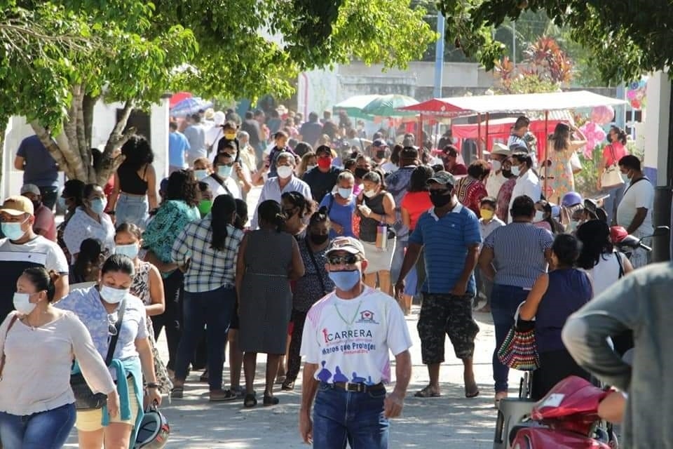 En la capital, el acceso a los camposantos fue controlado; el tiempo de visita era de 30 minutos por persona