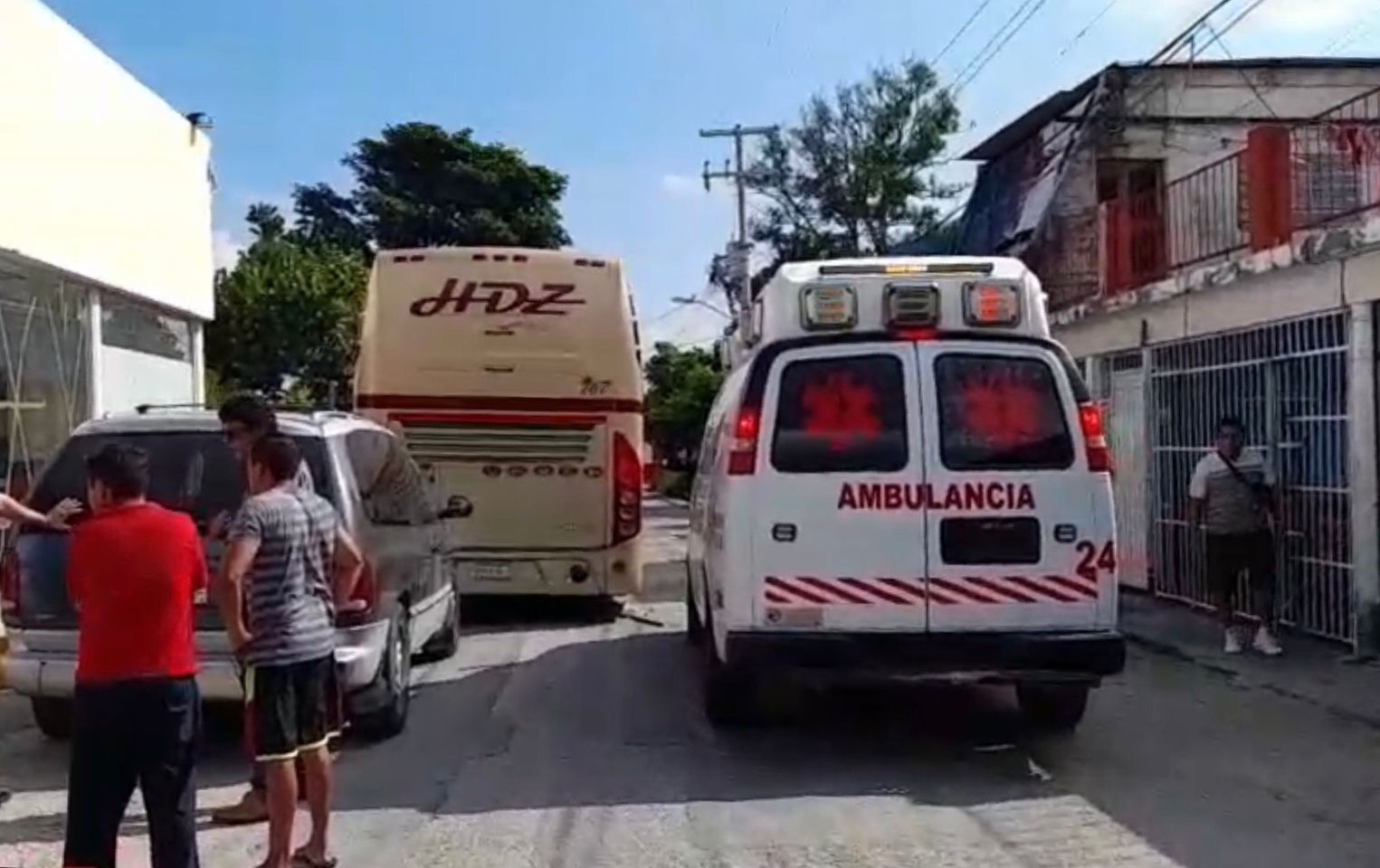 El mecánico fue rescatado y trasladado al Hospital General de Cancún debido a las lesiones que sufrió El mecánico fue rescatado y trasladado al Hospital General de Cancún debido a las lesiones que sufrió