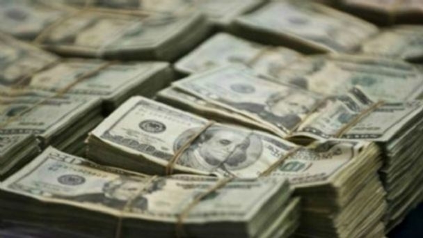 El dólar se cotizó por arriba de los 20 pesos mexicanos, según datos de la casa de cambio ubicada en el Aeropuerto Internacional de Cancún