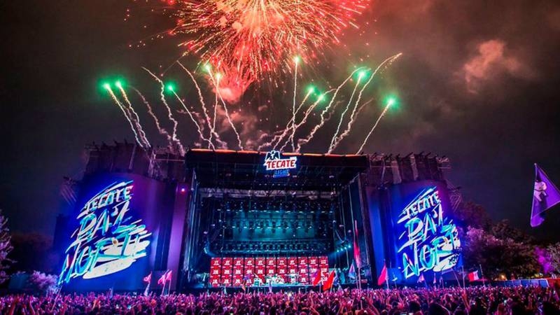 El Parque Fundidora seguirá siendo la sede que vea pasar a los grandes artistas. Tecate Pa’l Norte es una de las fiestas más esperadas por los jóvenes El Parque Fundidora seguirá siendo la sede que vea pasar a los grandes artistas. Tecate Pa’l Norte es una de las fiestas más esperadas por los jóvenes