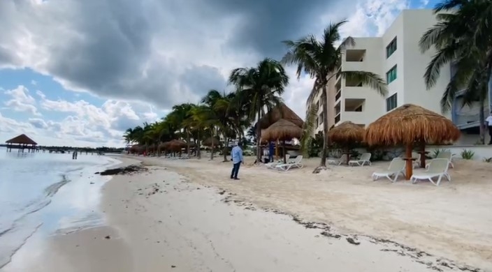 Los visitantes expresaron su temor por lo hechos ocurridos por lo que se puede observar que toda el área se mantiene despejada Los visitantes expresaron su temor por lo hechos ocurridos por lo que se puede observar que toda el área se mantiene despejada