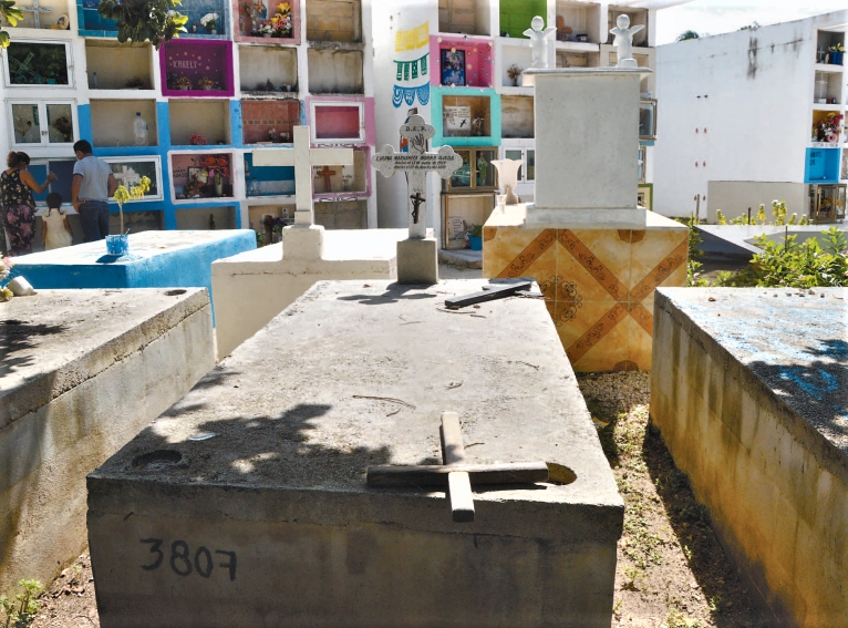 Se presume que los restos humanos podrían estar relacionados con la renta de espacios del Panteón Municipal de Playa del Carmen Se presume que los restos humanos podrían estar relacionados con la renta de espacios del Panteón Municipal de Playa del Carmen