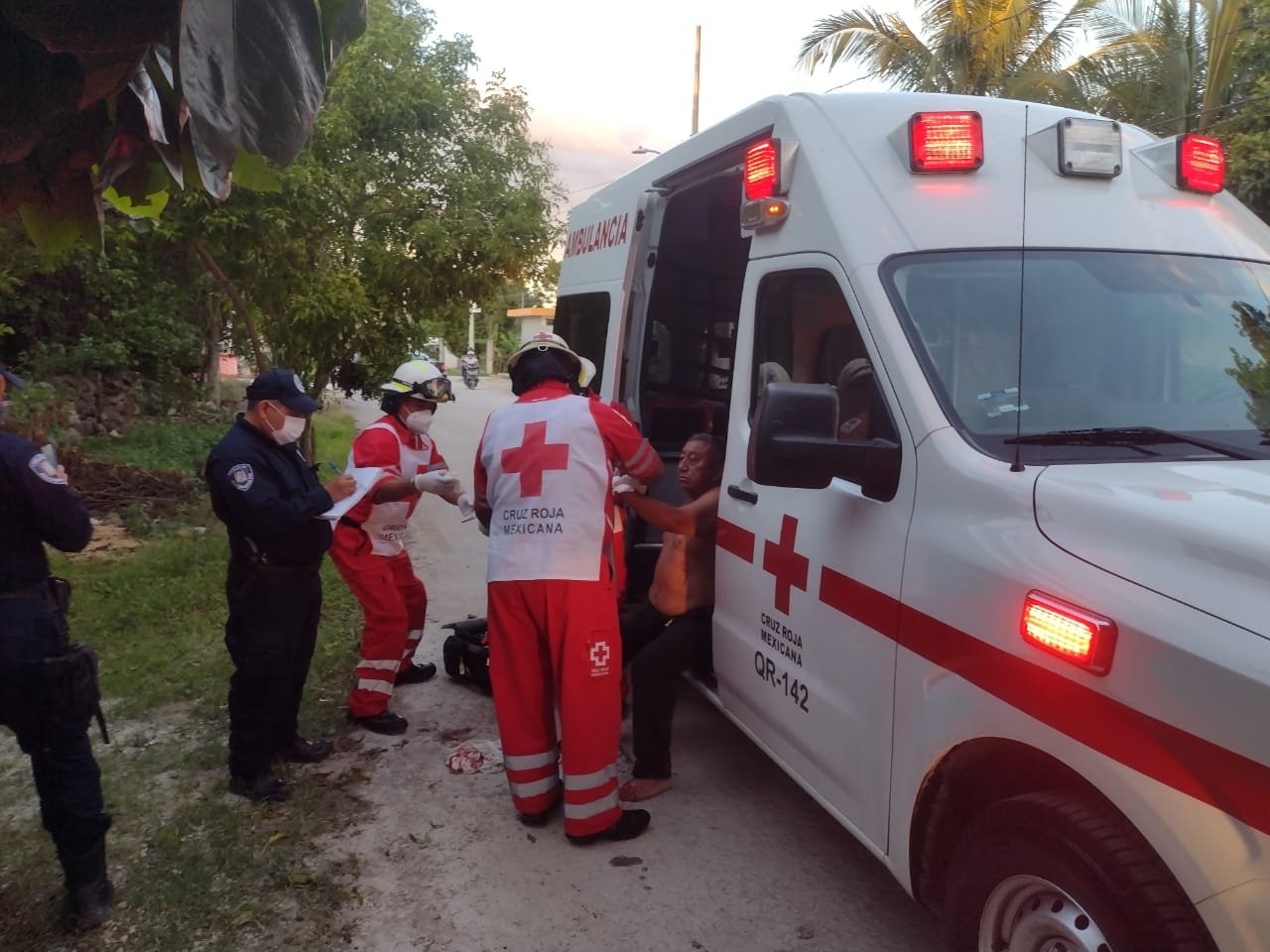 Elementos de la Policía Municipal llegaron al lugar de los hechos para tomar conocimiento de lo sucedido