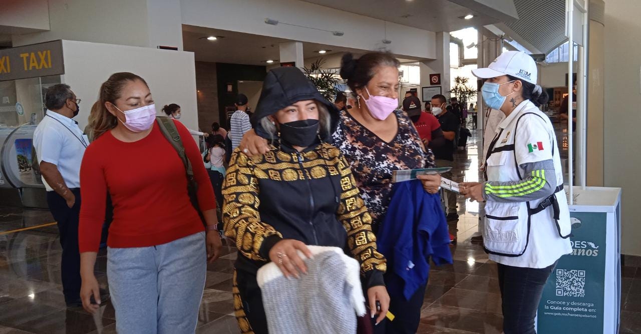 El INM instalará módulos de atención en la terminal de primera de Autobuses de Oriente