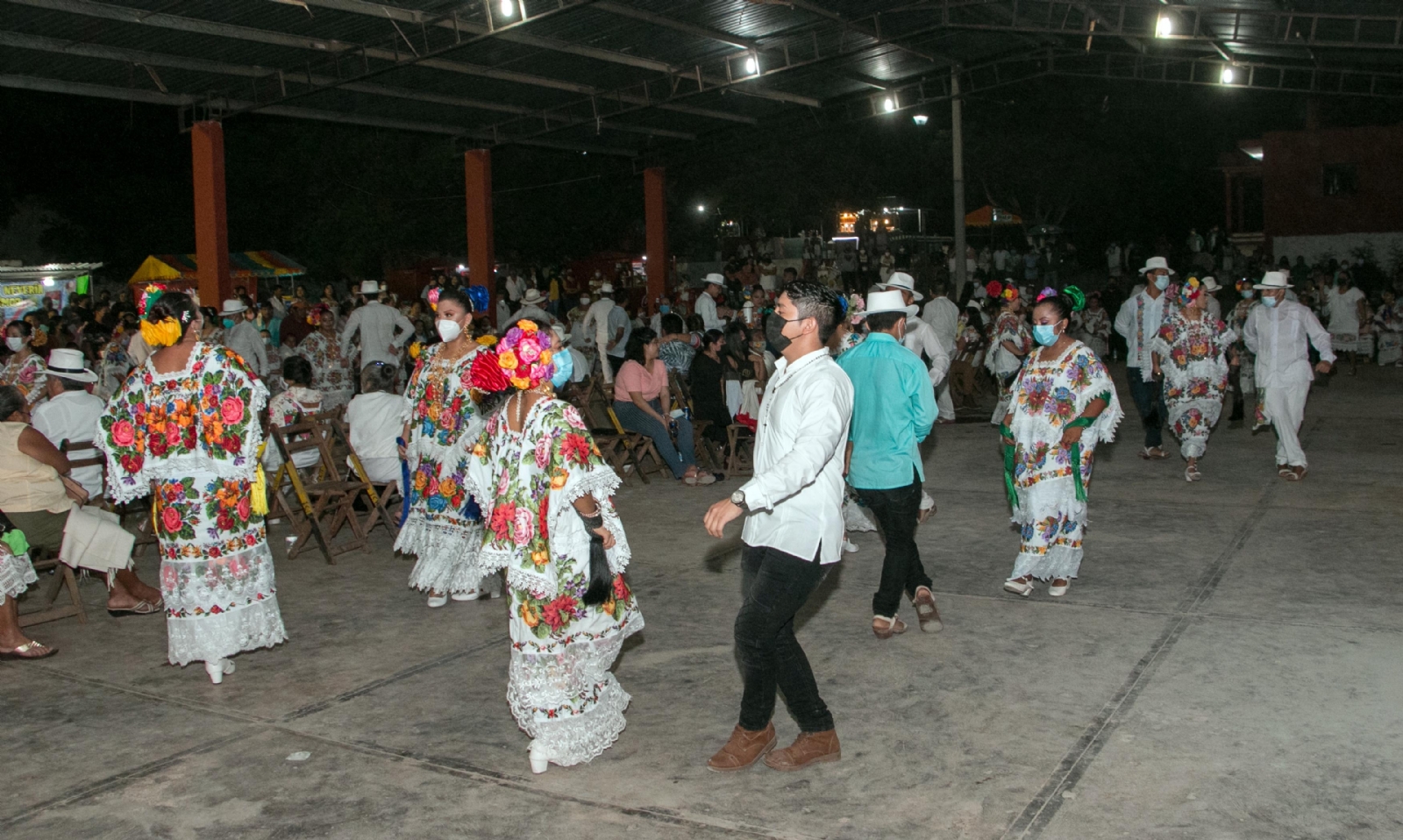 El barrio de Guadalupe se vistió nuevamente de alegría con la tradicional velada regional que reunió a decenas de familias