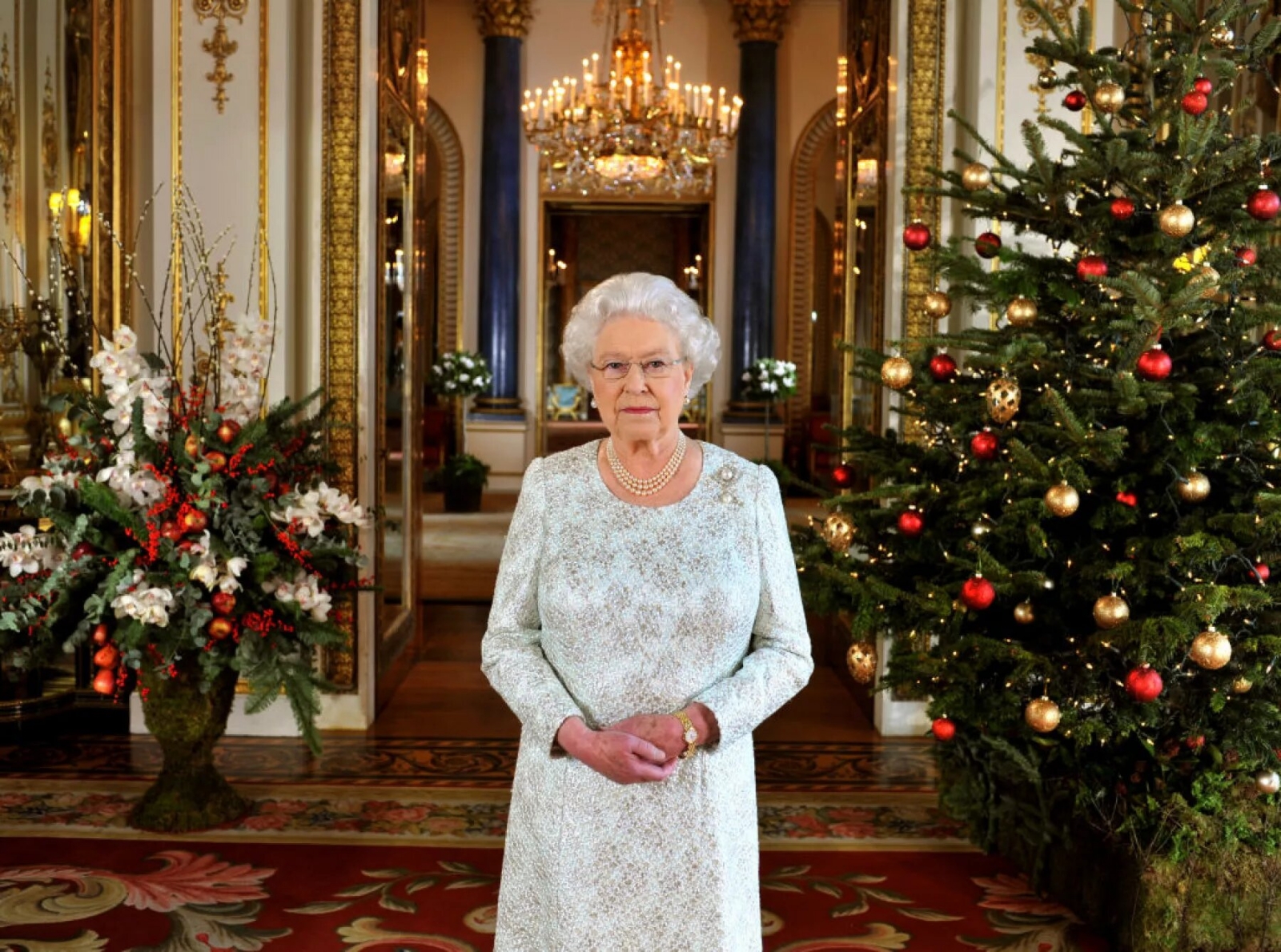 La reina Isabel segunda enfermó gravemente de COVID-19 hace algunos meses