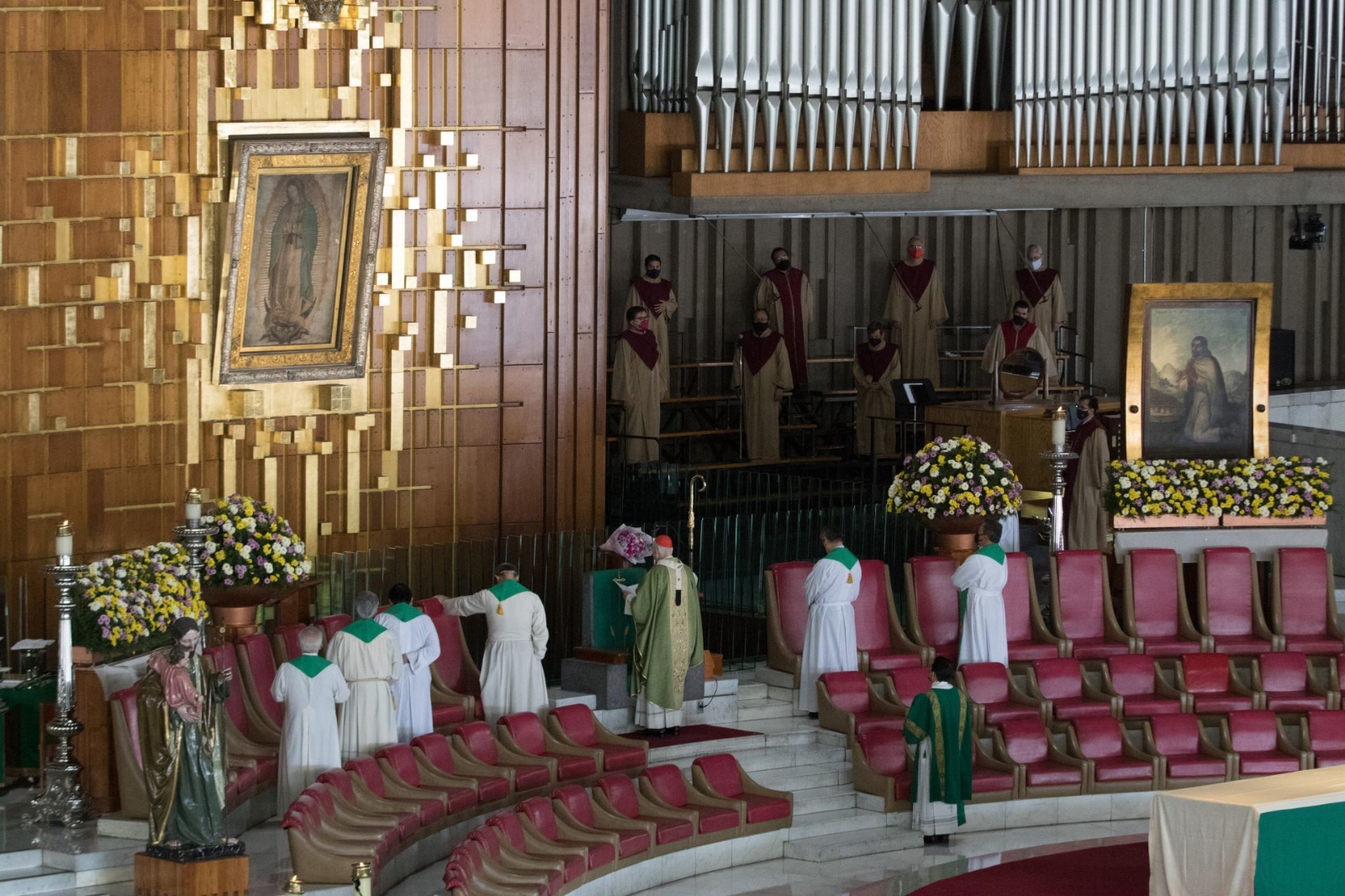 Televisa y TV Azteca tendrán su propia transmisión especial de las “Mañanitas” a la Virgen de Guadalupe; te contamos todos los detalles Televisa y TV Azteca tendrán su propia transmisión especial de las “Mañanitas” a la Virgen de Guadalupe; te contamos todos los detalles