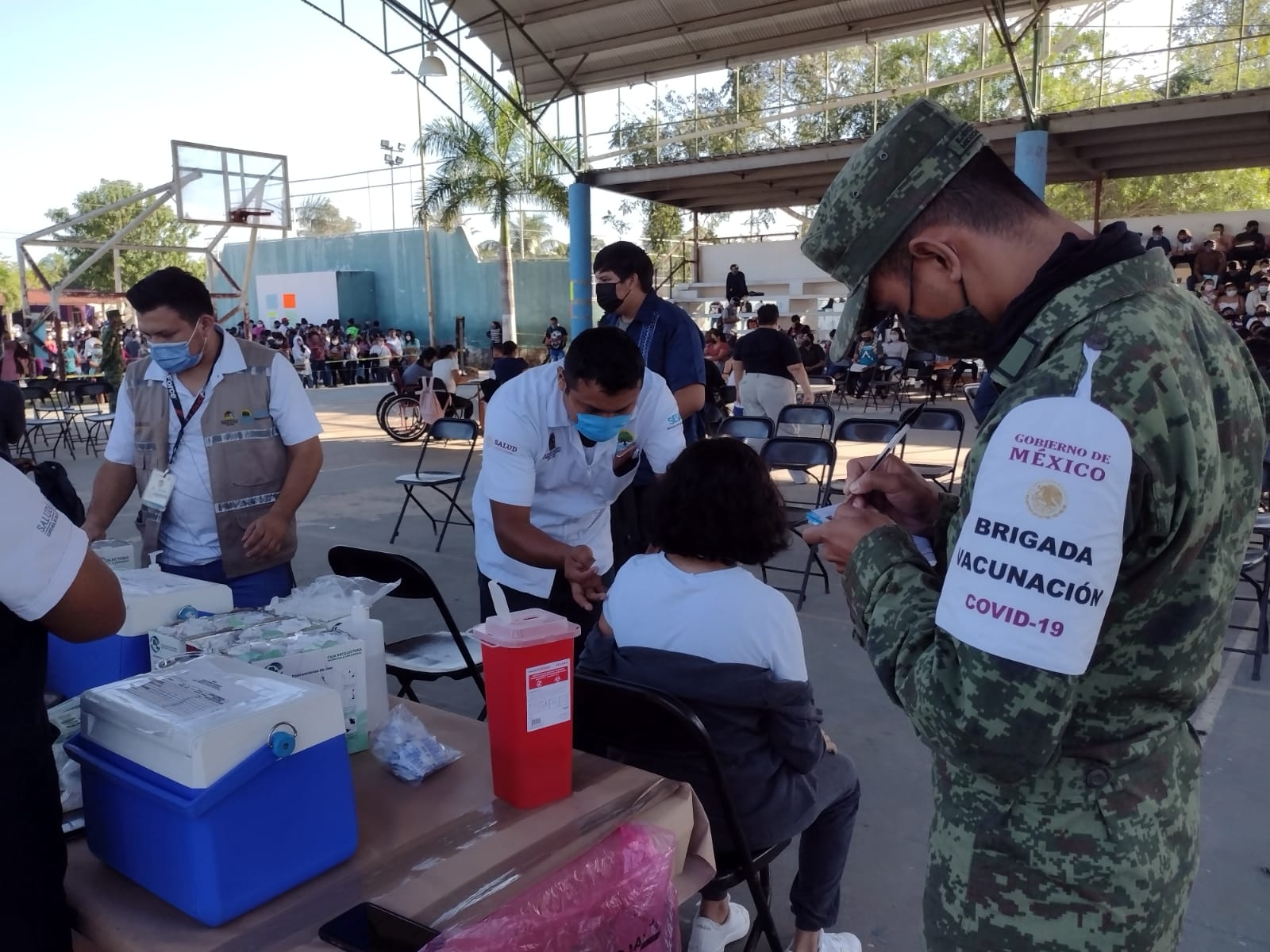 Personal de la Secretaría de Marina y de Salud son los encargados de la vacunación anticovid a menores en Carrillo Puerto