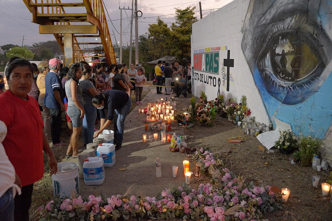 El INM ofreció visas humanitarias a 27 migrantes heridos por el accidente, pero solo cuatro aceptaron El INM ofreció visas humanitarias a 27 migrantes heridos por el accidente, pero solo cuatro aceptaron