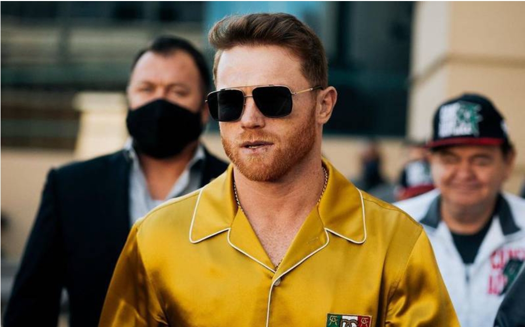 Saúl “El Canelo” Álvarez causó revuelo en redes sociales, luego de que visitara un DIF de Monterrey para entregar 5 mil 500 juguetes
