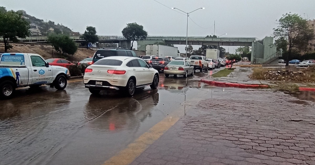 Las lluvias en Tijuana han provocado inundaciones en colonias como Centro, Zona Río y cerca de las Vías Rápidas Las lluvias en Tijuana han provocado inundaciones en colonias como Centro, Zona Río y cerca de las Vías Rápidas