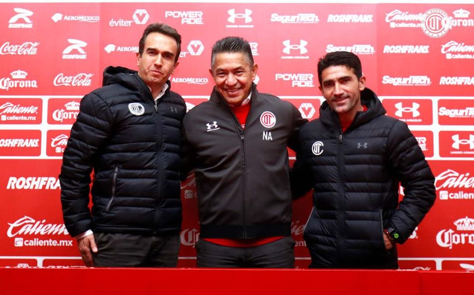 'Nacho' Ambríz quiere hacer cambios profundos en Toluca