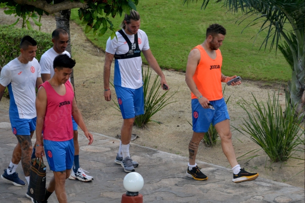 Los jugadores del Cruz Azul se preparan para el Torneo Apertura 2021 de la Liga MX Los jugadores del Cruz Azul se preparan para el Torneo Apertura 2021 de la Liga MX
