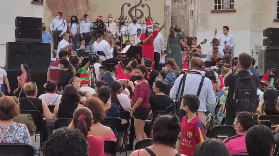 Por otro lado mencionó que la gente de Villas Otoch se merece el concierto de la paz