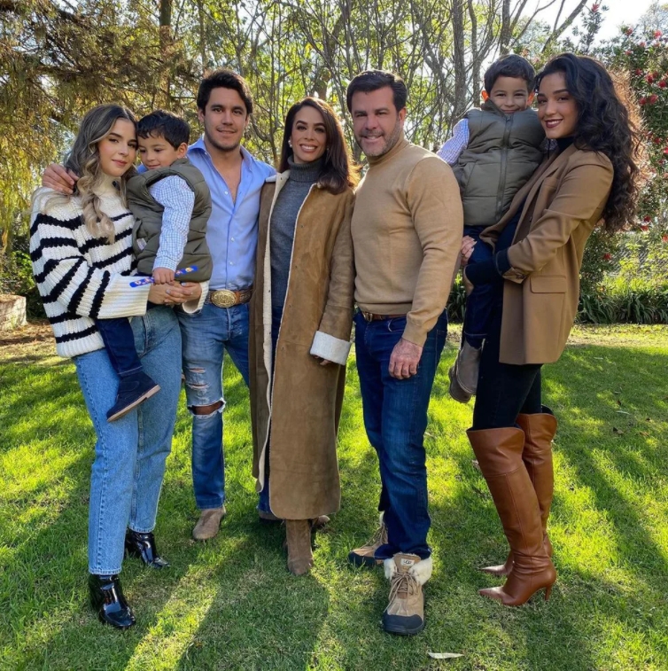 La segunda hija de Biby Gaytán y Eduardo Capetillo acudió al hospital tras darse cuenta que tenía síntomas que no era normales