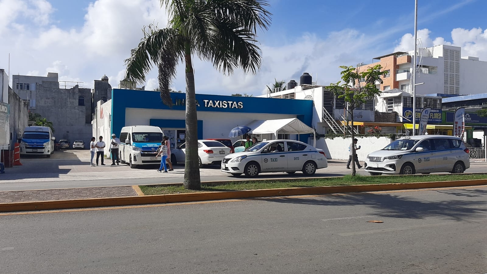 La mayoría de los taxistas de Playa del Carmen se encuentran laborando en la zona turística y evitan ir a regiones lejanas La mayoría de los taxistas de Playa del Carmen se encuentran laborando en la zona turística y evitan ir a regiones lejanas