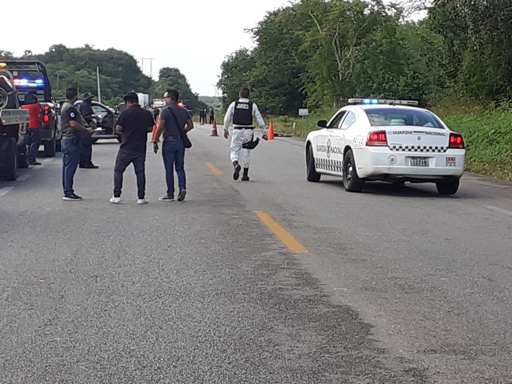 Al sitio del accidente también arribó la policía ministerial para hacer las diligencias correspondientes y el levantamiento del cadáver