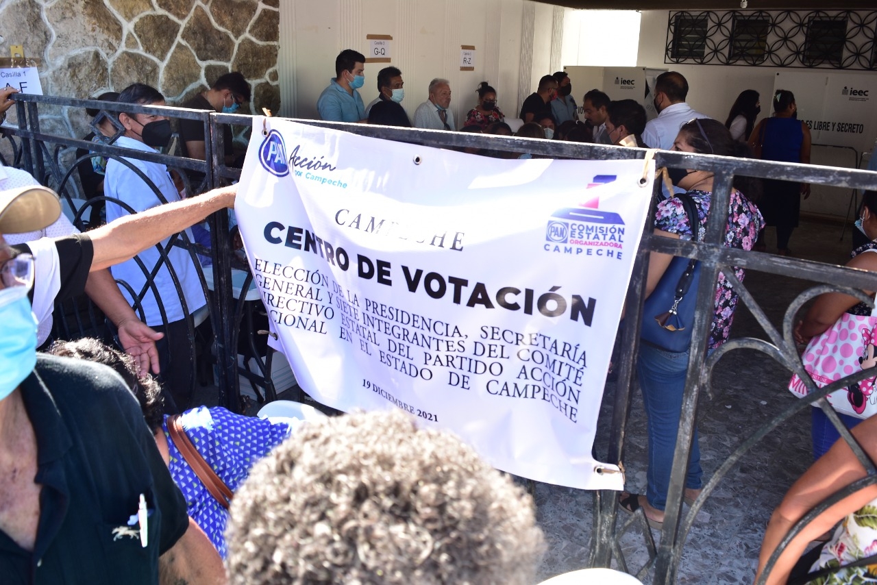 Más de tres mil personas llegaron a votar