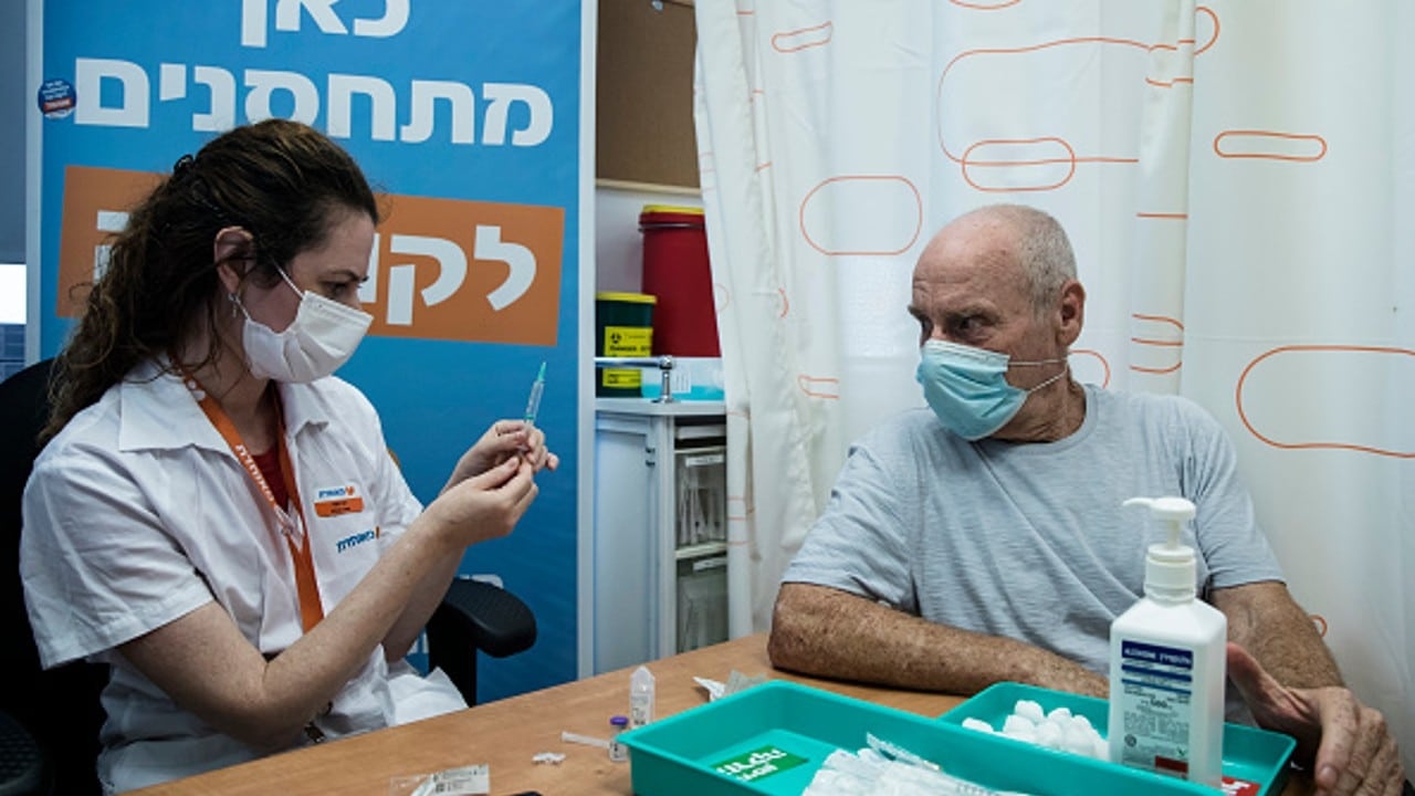 Israel indicó que aún con las vacunas anticovid, sus ciudadanos no podrán viajar a los países incluidos en su lista roja