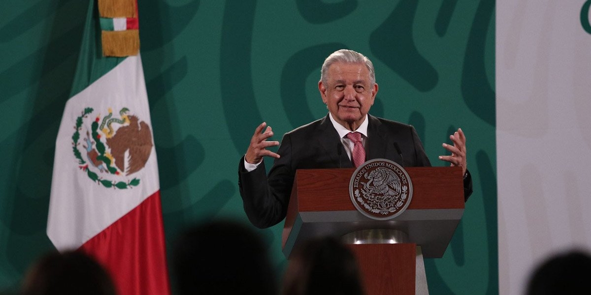 El presidente dijo estar alegre por el triunfo del líder estudiantil en Chile