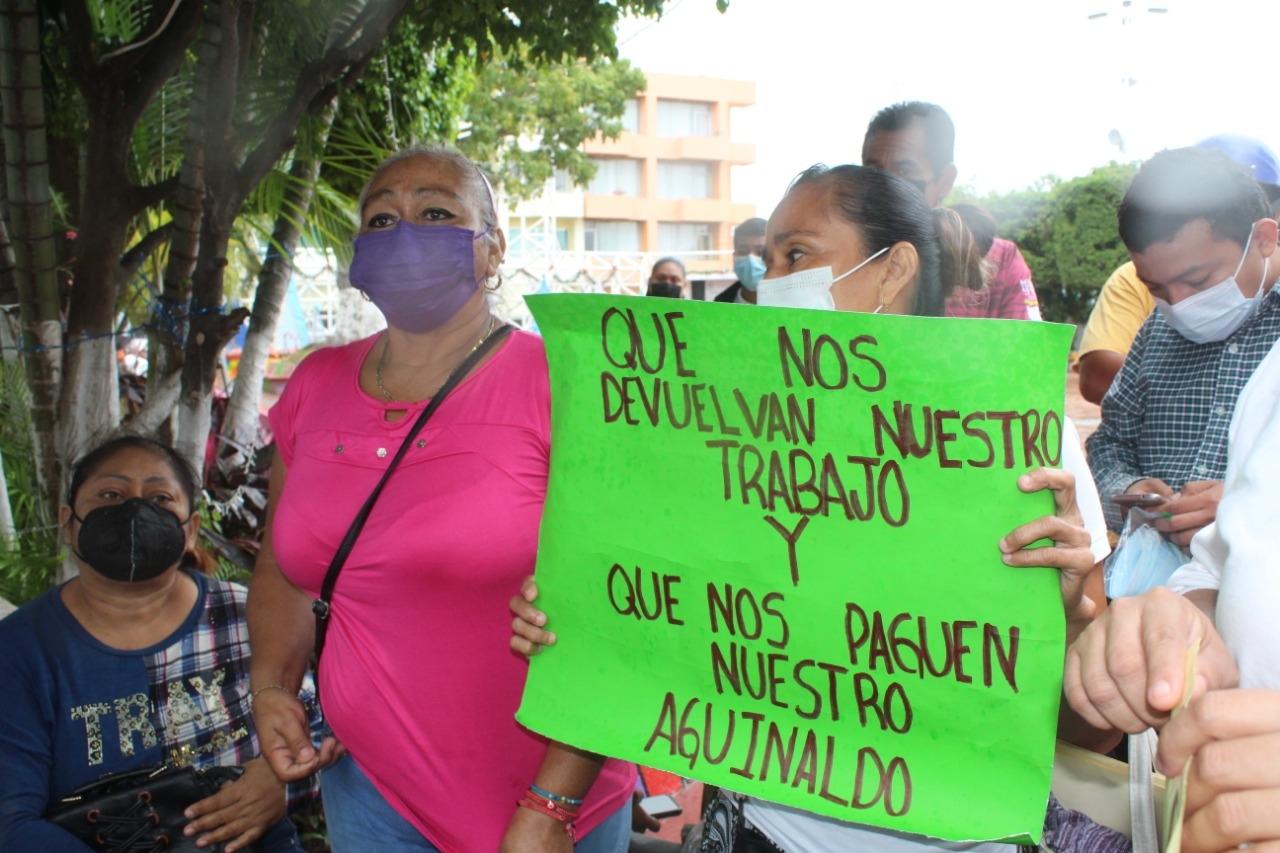 “Fui a hablar acerca de la justicia laboral, no fui a grillar al presidente municipal", expone uno de los manifesantes