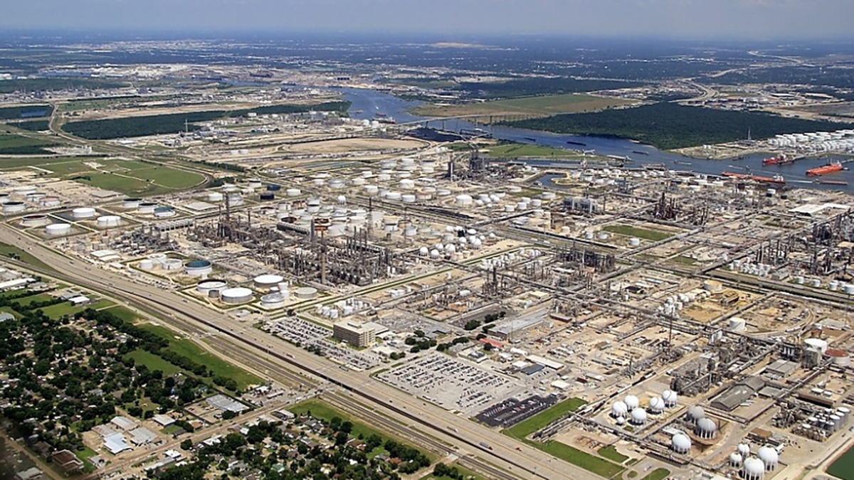 Autoridades de Estados Unidos autorizaron la compra de la refinería Deer Park por parte de Pemex
