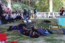 Entre las 45 personas asesinadas se encontraban 15 niñas y niños, 9 hombres y 21 mujeres. Foto: RZ.org Entre las 45 personas asesinadas se encontraban 15 niñas y niños, 9 hombres y 21 mujeres. Foto: RZ.org