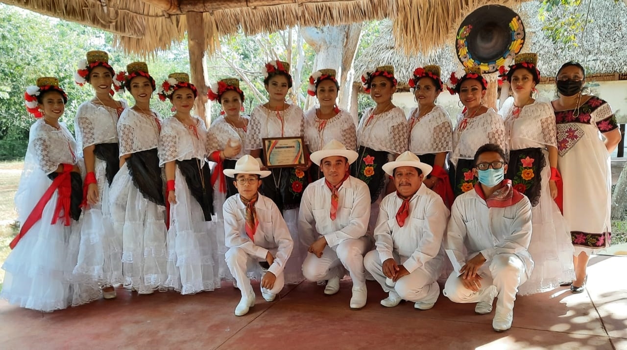 La actividad se llevó a cabo en el Museo de la ciudad de Bécal con el objetivo de procurar a nivel nacional las costumbres de las distintas regiones del país