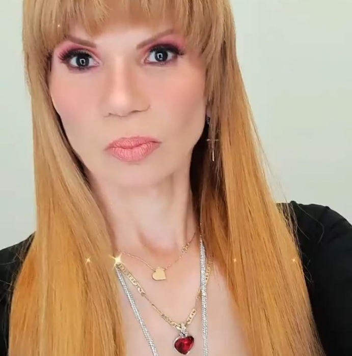 Mhoni Vidente se ha convertido en una de las astrólogas con más autoridad debido a sus polémicas y acertadas predicciones