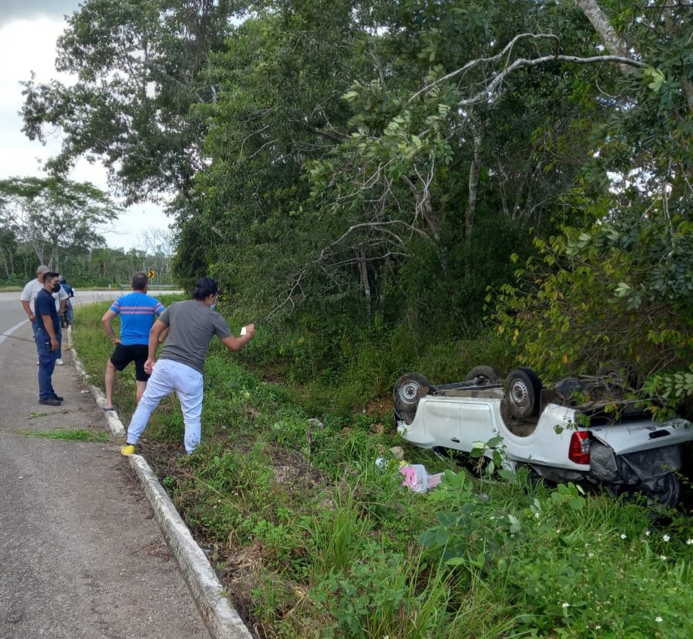 Las personas que iban a bordo de la unidad resultaron ilesas tras el accidente