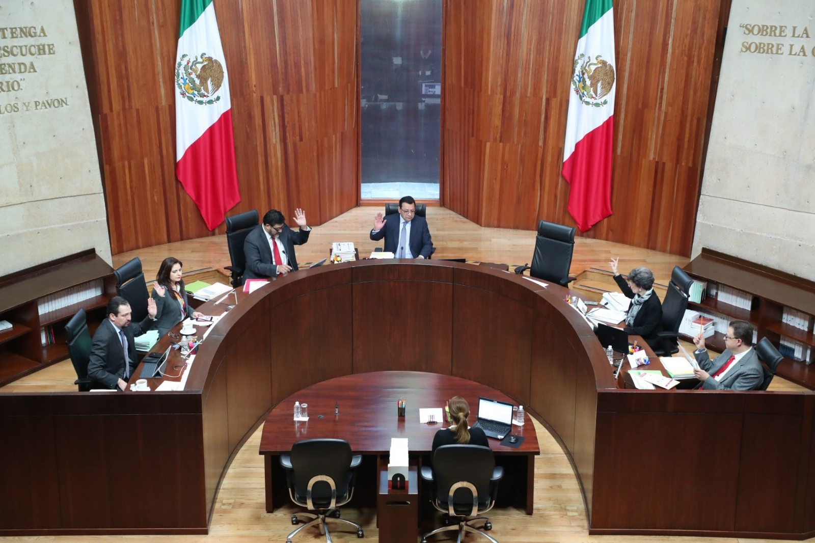 El INE busca poder cancelar la consulta de revocación de mandato El INE busca poder cancelar la consulta de revocación de mandato
