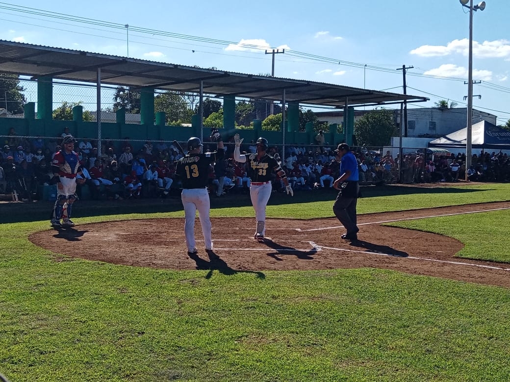 Con siete carreras cerraron el juego a su favor los de Maní Con siete carreras cerraron el juego a su favor los de Maní