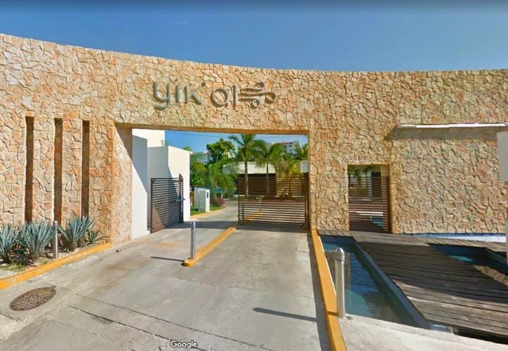 Los hombres simularon durante algunas horas trabajar como albañiles en un predio contiguo Los hombres simularon durante algunas horas trabajar como albañiles en un predio contiguo