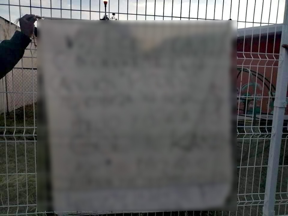 Los elementos policiacos de Chetumal resguardaron el mensaje, pero no lo entregaron a la FGE Quintana Roo Los elementos policiacos de Chetumal resguardaron el mensaje, pero no lo entregaron a la FGE Quintana Roo