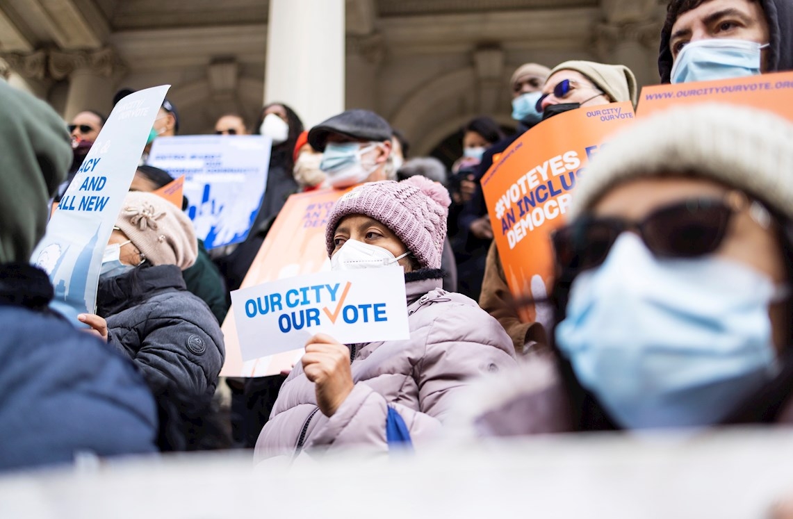 La iniciativa beneficia a más de 90 mil personas en Nueva York, desde aquellos que cuentan con la Green Card o permiso de trabajo hasta los "dreamers"