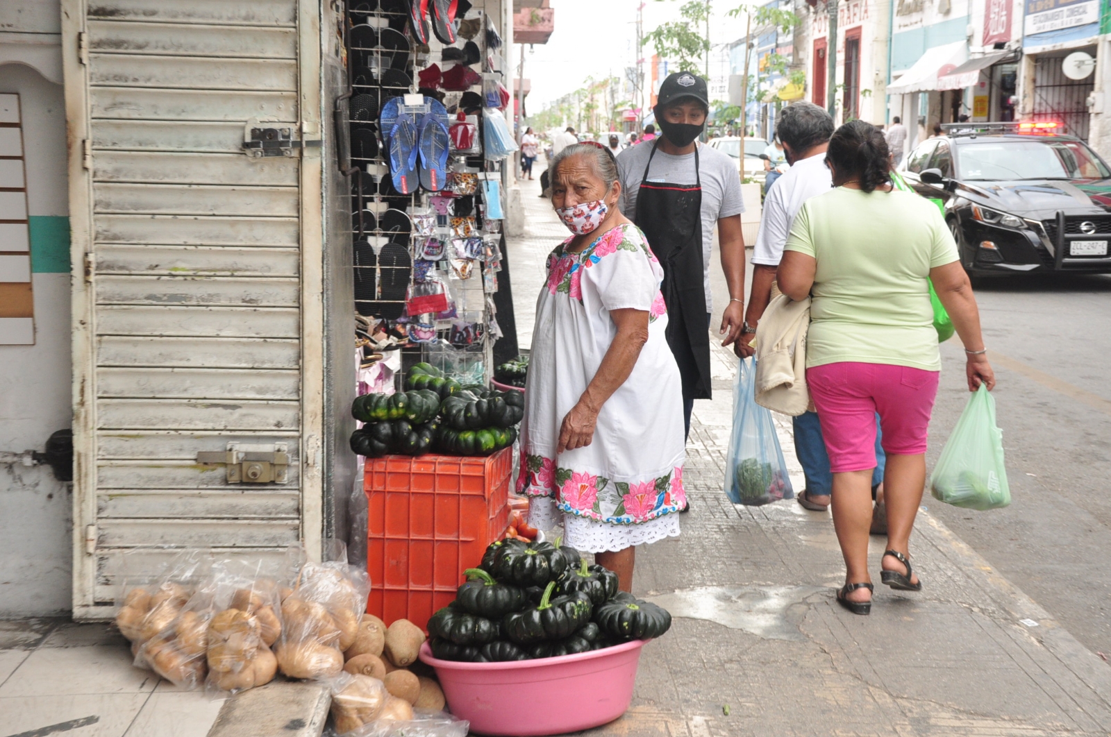 La determinación de mantener a sus familias los impulsa a seguir explorando opciones