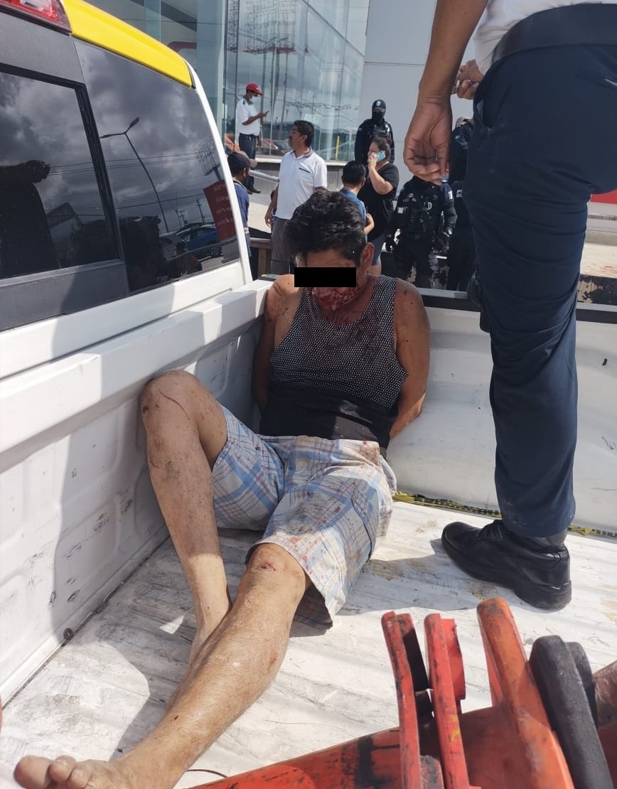 El hombre fue detenido por las autoridades El hombre fue detenido por las autoridades