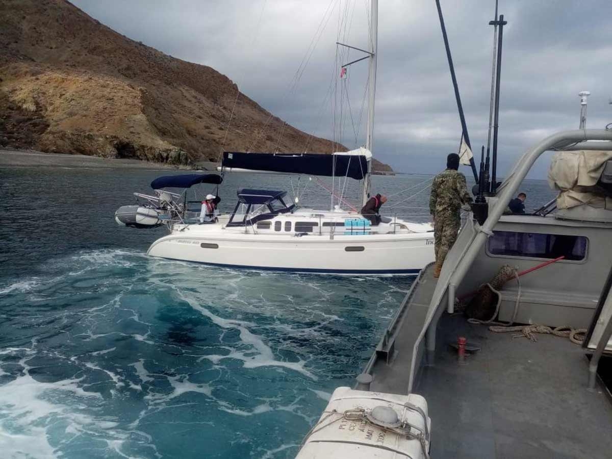 La pareja estaba perdida desde hace dos días en el mar