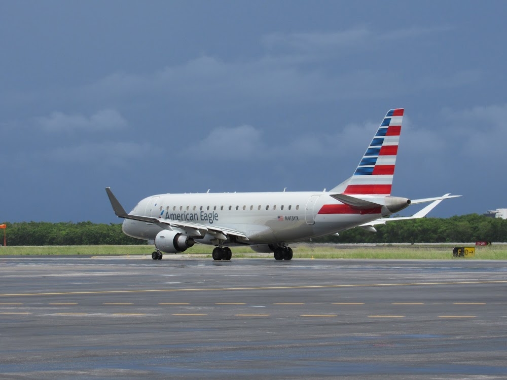 El vuelo estaba programado para arribar después del mediodía de este lunes