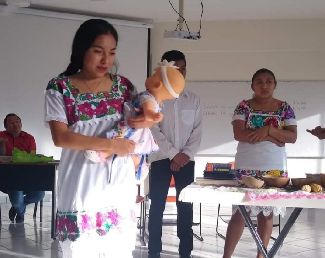 En la Península de Yucatán, las familias aún practican este importante acto En la Península de Yucatán, las familias aún practican este importante acto